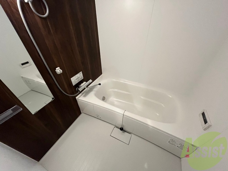 バス・シャワールーム　疲れを癒すには湯船でゆっくりするのが良いですよ。