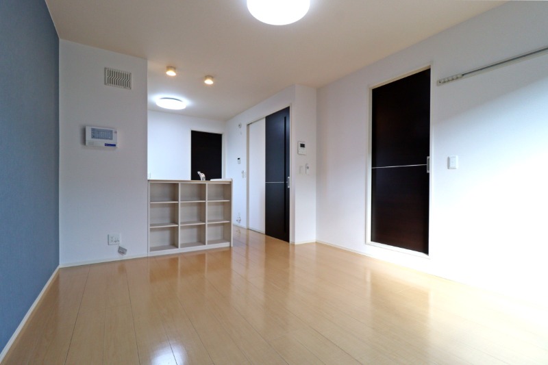 居室・リビング　図面と現状に相違がある場合には現状を優先