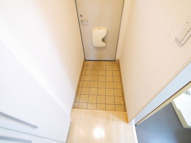 玄関　シンプルで使いやすい玄関です
