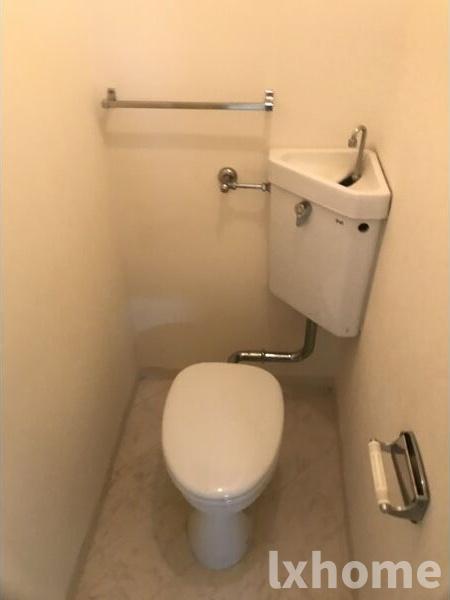 トイレ　ゆったりとした空間のトイレです