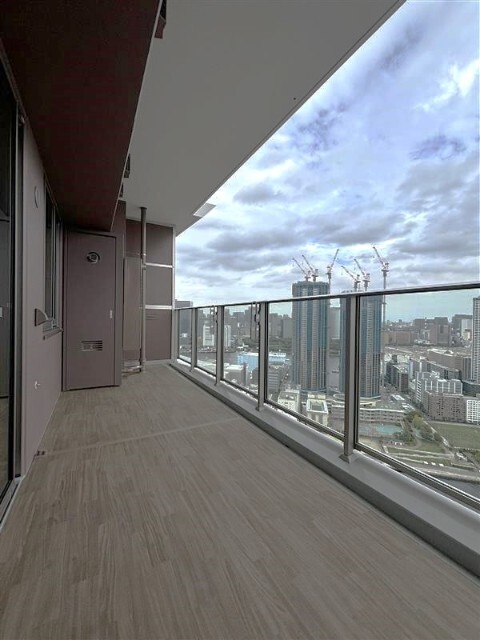 バルコニー　眺望良好／青空を日常に