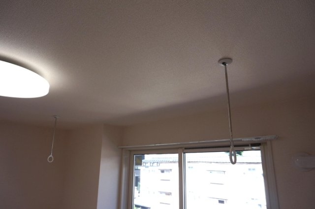 その他設備　室内物干し