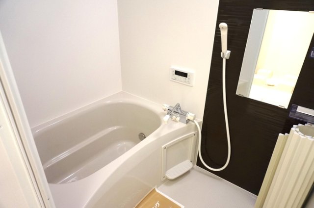 バス・シャワールーム　追焚機能付浴室