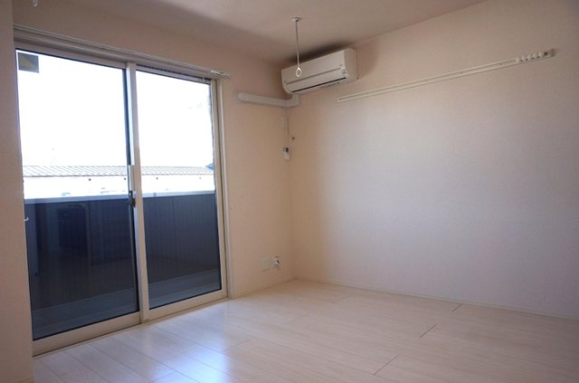 居室・リビング　洋室（６．９帖）