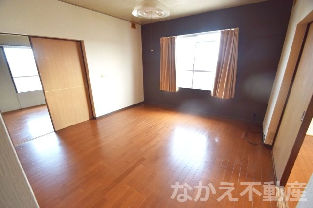 その他部屋・スペース　使い勝手のいい寝室です