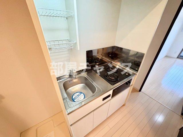 キッチン　コンパクトなキッチンで掃除もラクラク