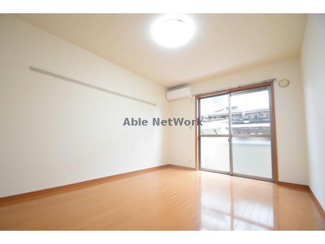 居室・リビング　南向きで日当たり良好です！