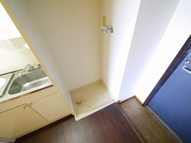 その他設備　嬉しい室内洗濯機置き場がございます。