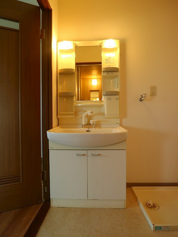 洗面設備　写真は同物件別部屋参考