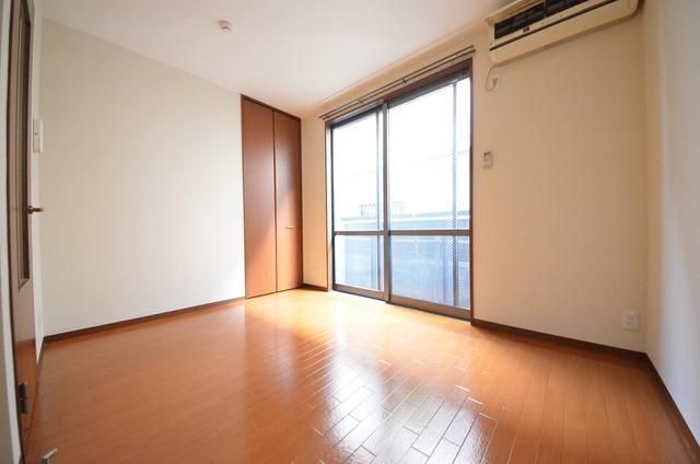 居室・リビング　♪明るい居室スペース♪