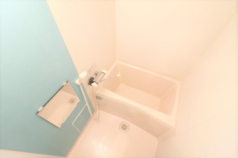 バス・シャワールーム　※別のお部屋の写真です