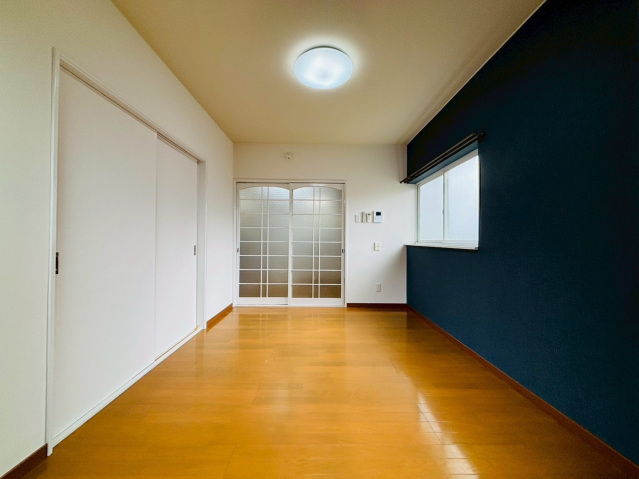 居室・リビング　☆洋室6帖☆