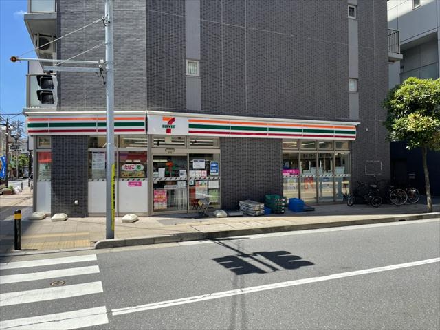 コンビニ　セブン－イレブン市川駅南口店（コンビニ）まで631m