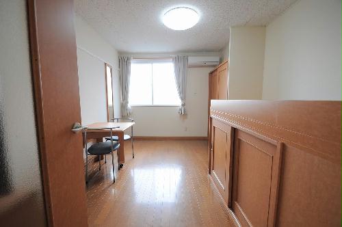 居室・リビング　※同タイプ部屋の写真となります