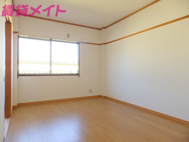 その他部屋・スペース　同物件別室の写真です