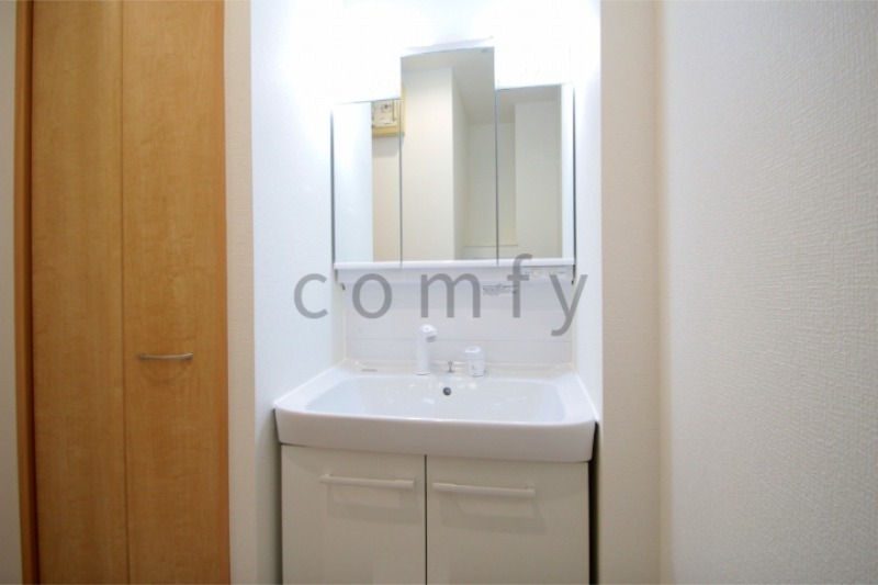 洗面設備　独立洗面台