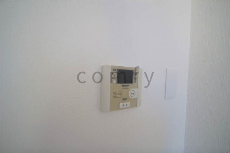 セキュリティ　モニター付きインターホン