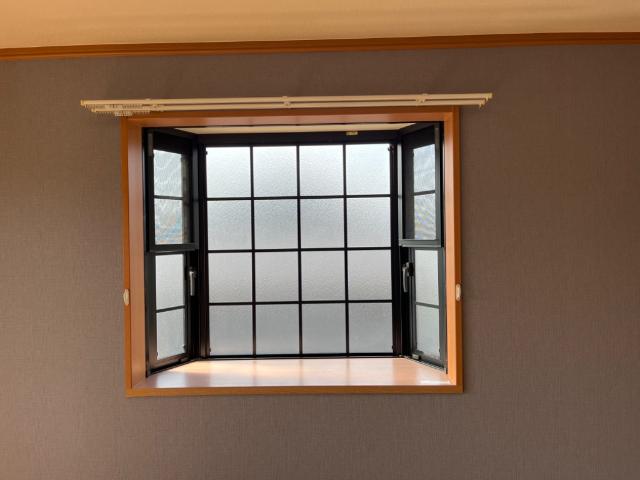 その他　LDK出窓