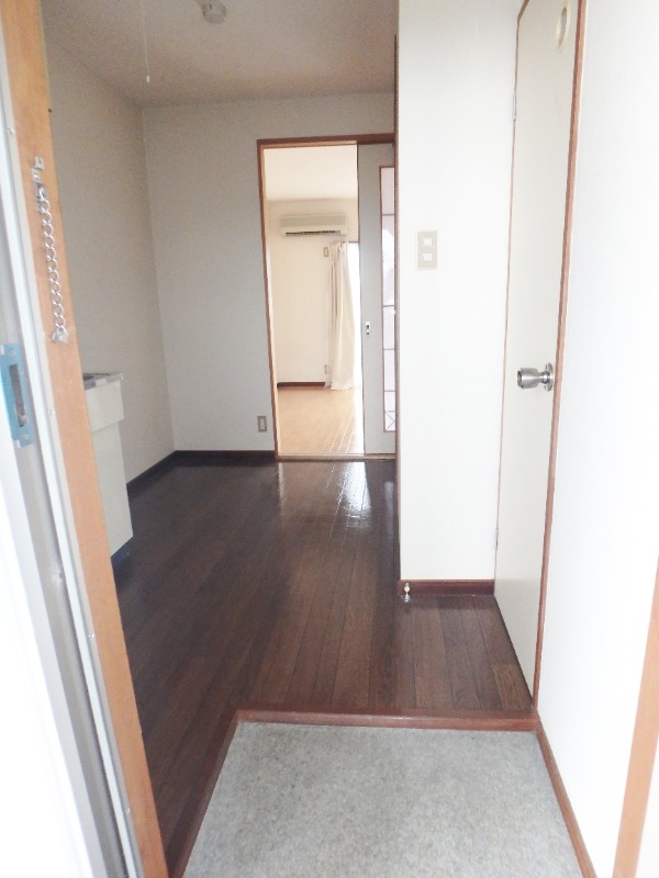 玄関　（イメージ）