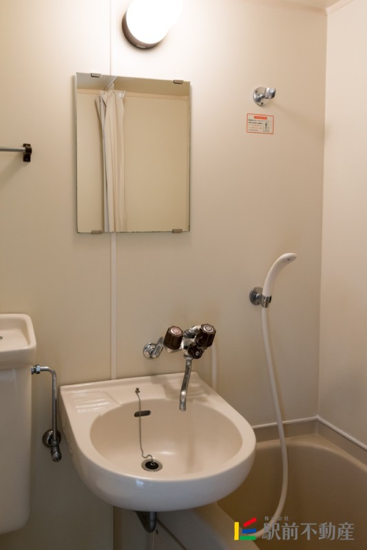 洗面設備　エアコン付き★