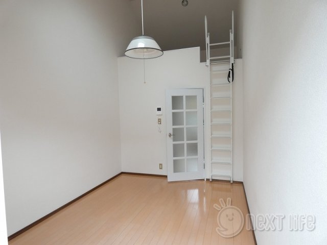 居室・リビング　エクレール中央林間