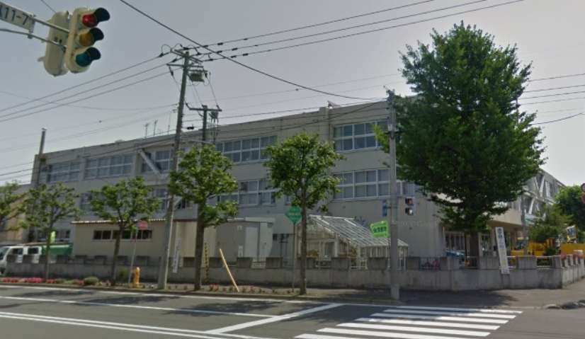 小学校　新琴似北小（小学校）まで969m