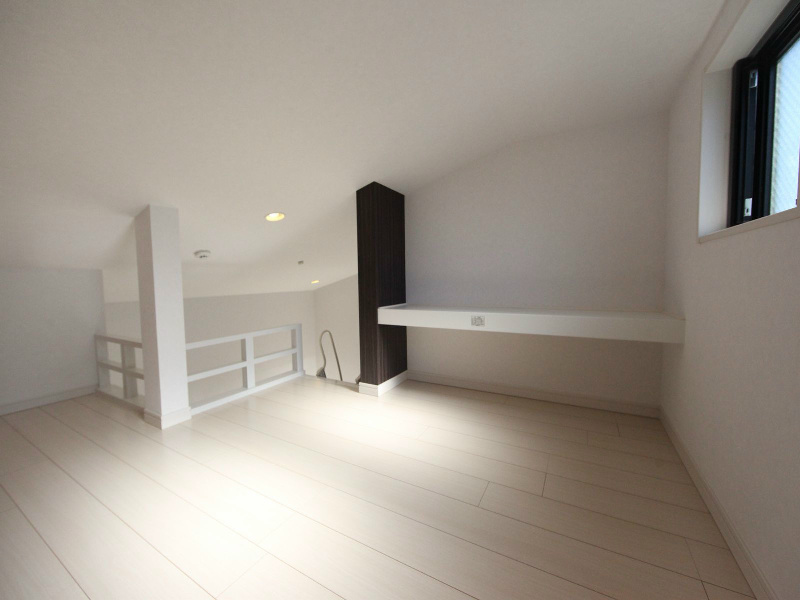 その他部屋・スペース　ロフト5.1帖（収納としてもお部屋としても使えます）