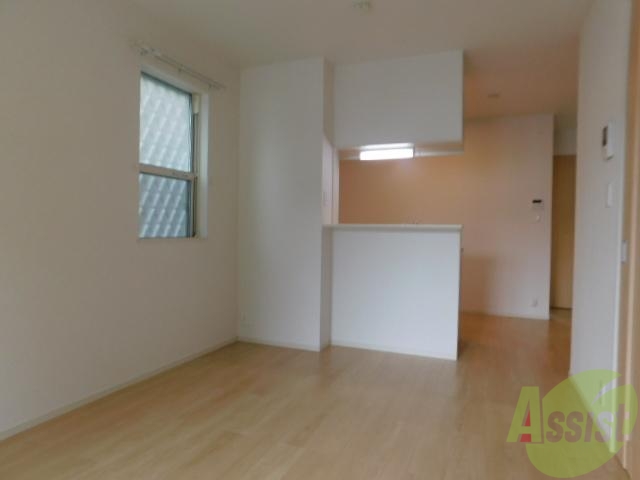 居室・リビング　広々としたリビング