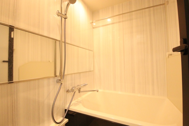 バス・シャワールーム　※他のお部屋参考写真です