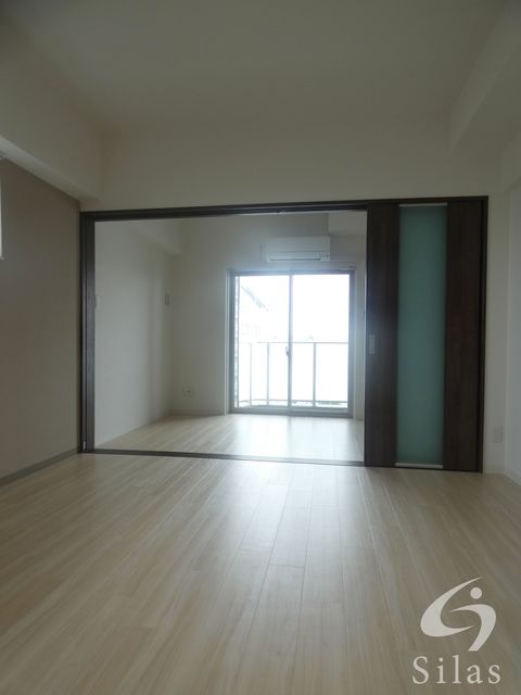 居室・リビング　同仕様施工