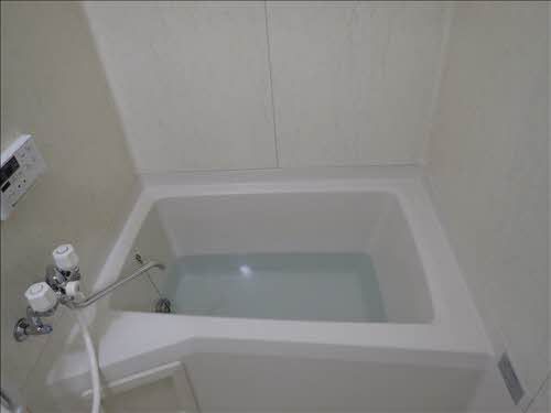 バス・シャワールーム　バスルーム