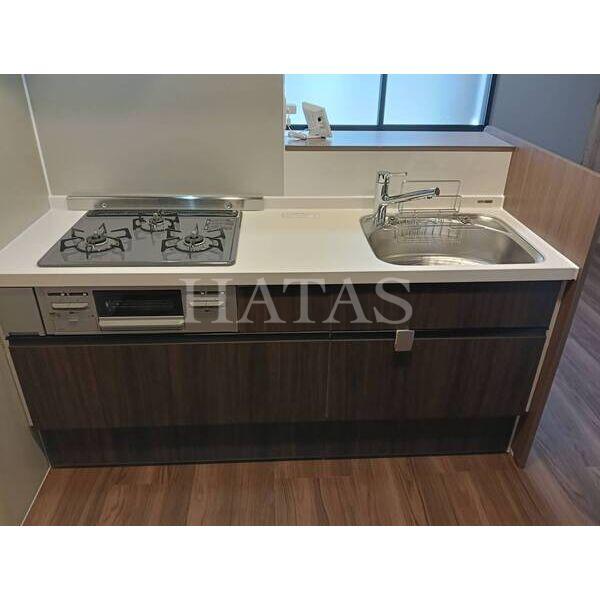 キッチン　同物件別部屋のお写真です。