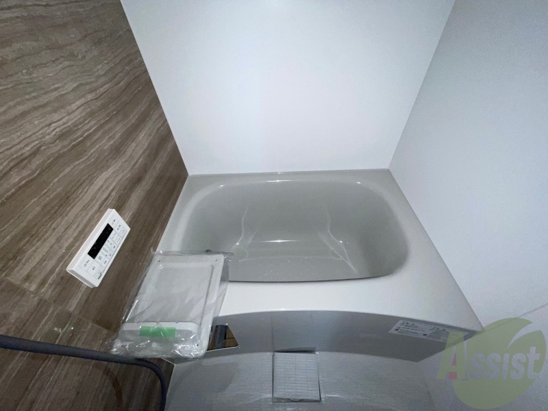 バス・シャワールーム　お風呂は日々の疲れをリフレッシュできる広さがありますね。