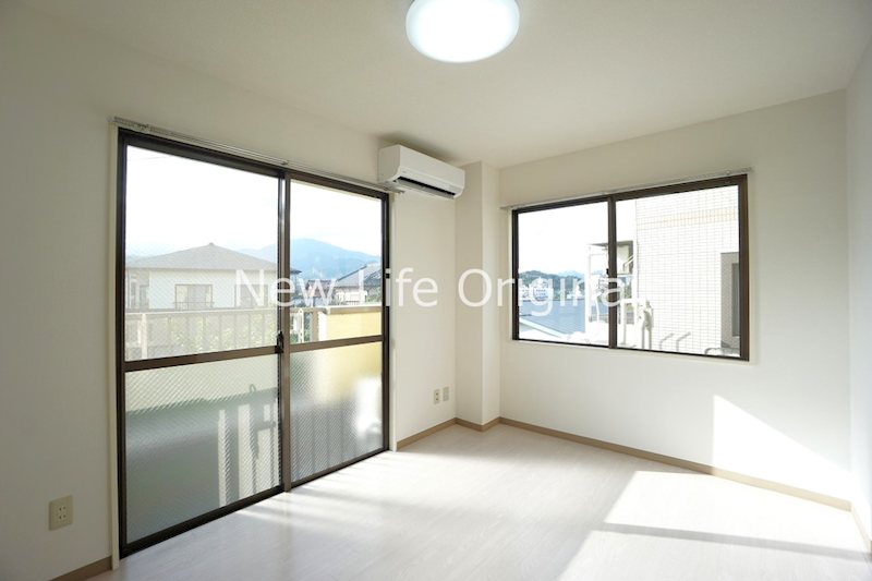 居室・リビング　※同建物他部屋になります。現状優先です。