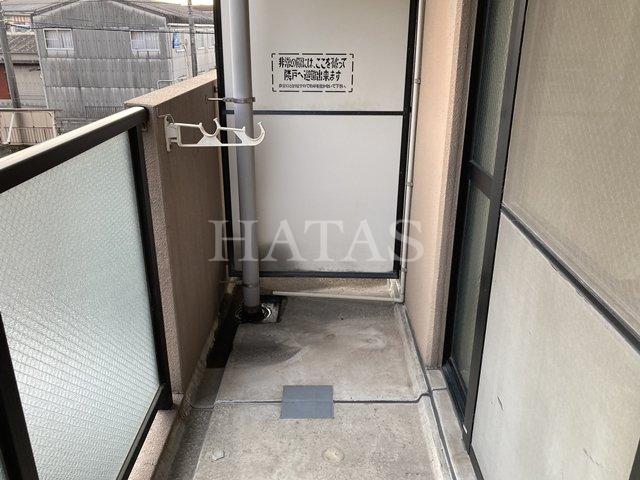 バルコニー　同物件別部屋です。