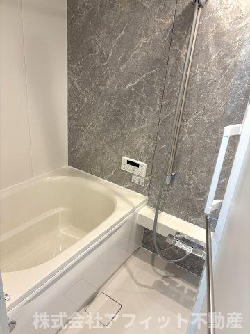 バス・シャワールーム　追い焚き機能付き