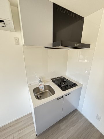 キッチン　コンパクトなキッチンで掃除もラクラク