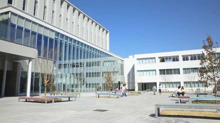 大学・短大　実践女子大学（大学・短大）まで684m