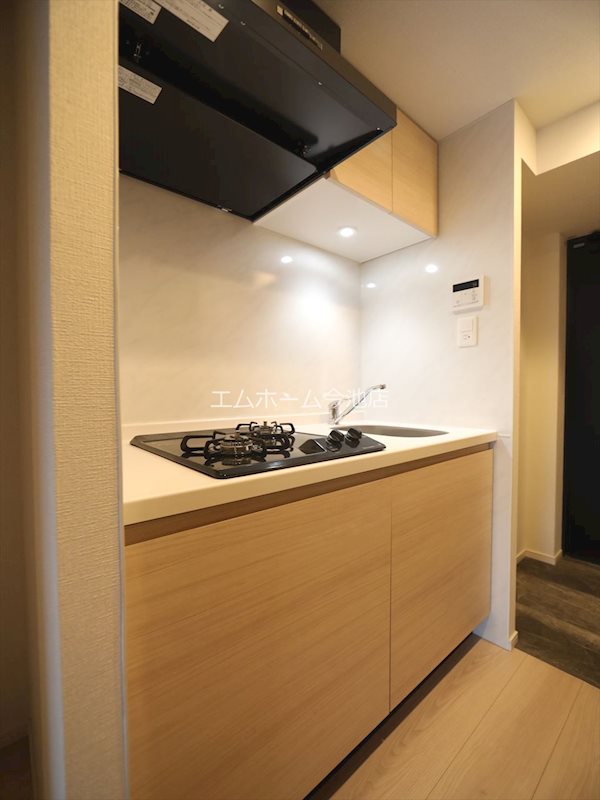 キッチン　システムキッチン（ガス2口コンロ付）