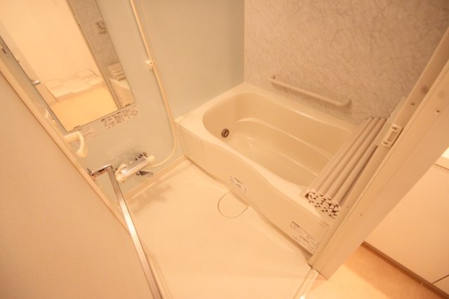 バス・シャワールーム　別部屋参考写真