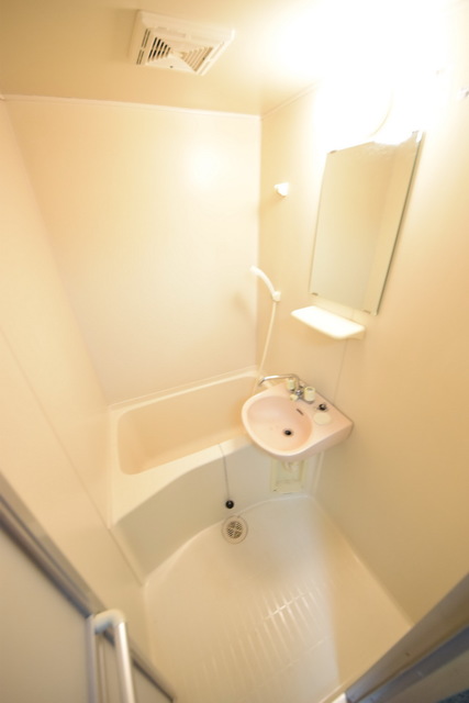 バス・シャワールーム　～ゆったりお風呂でバスタイム～