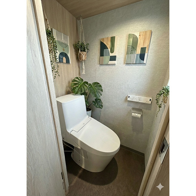 トイレ　イメージ：清潔感溢れるレストルーム