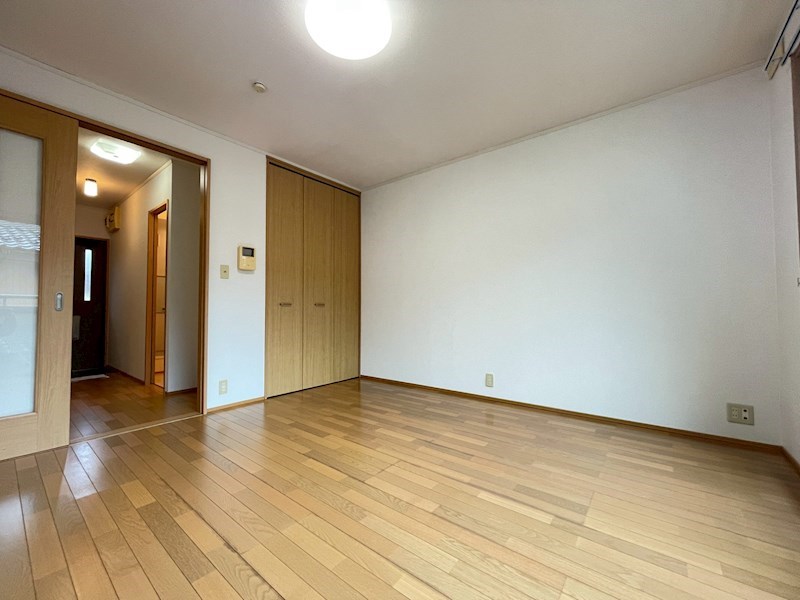 居室・リビング　広々使える室内です