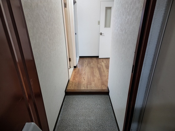 玄関　※他号室の写真です。