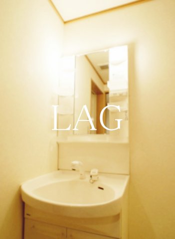 洗面設備　洗面台です。