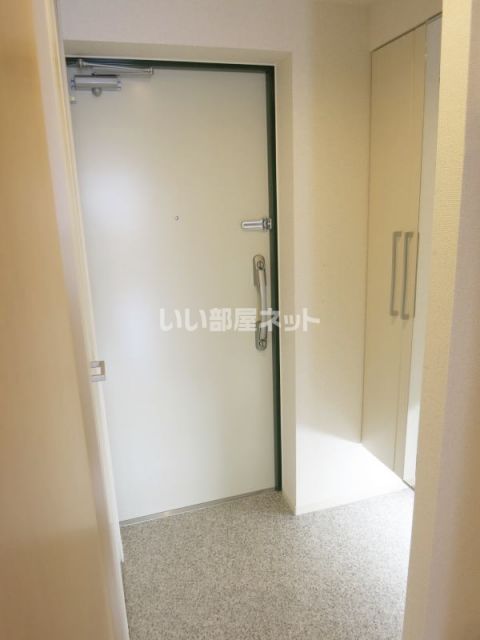 ラフレシールの玄関写真