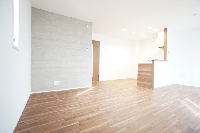 居室・リビング　※同タイプの写真です。