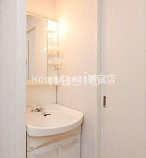 洗面設備　同仕様写真