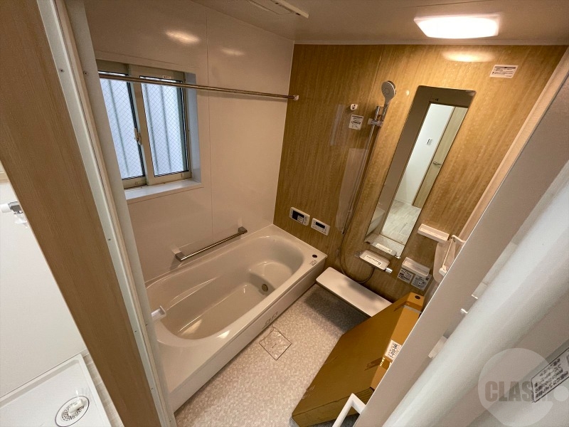 バス・シャワールーム　乾燥・追い焚き機能付きの綺麗なバスルーム