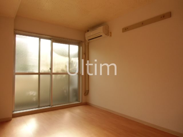 居室・リビング　別室の画像です、ご参考までに